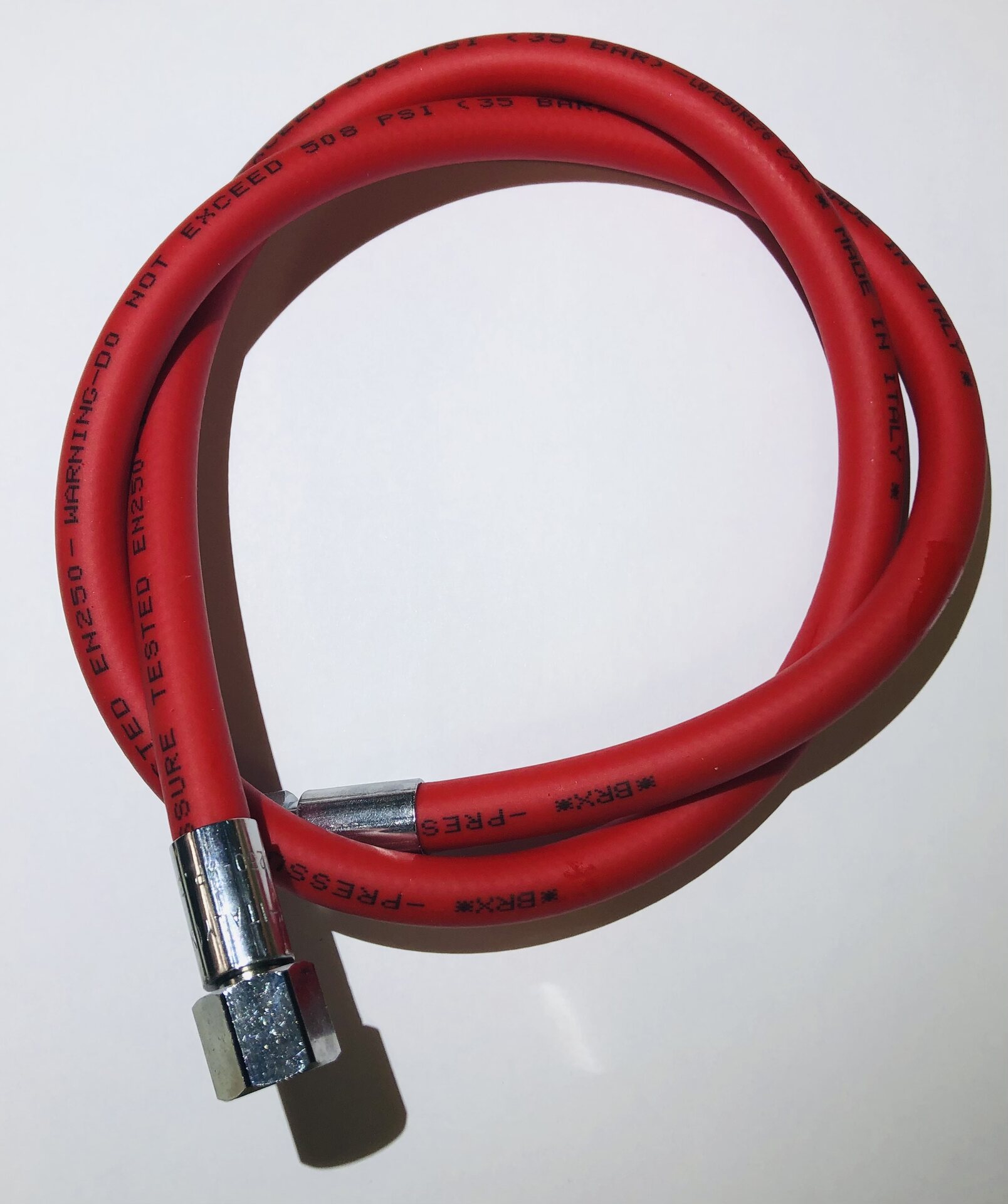 Gummin low pressure hose with 3/8 "thread, svart . Röd