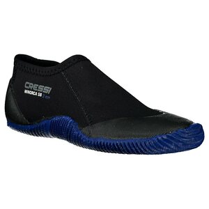 Swimming shoes and socks for open water as well as for a swimming pool