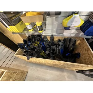 Käytettyjä sukellusvarusteita